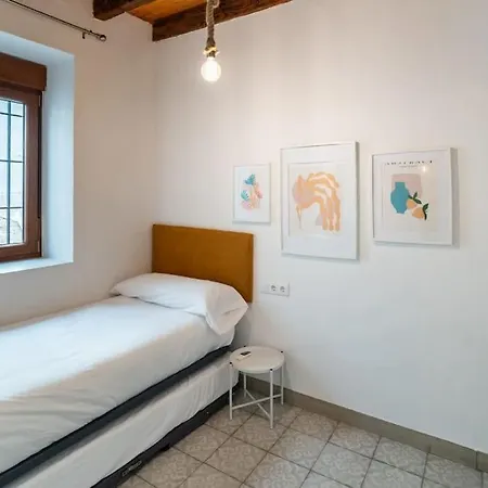 Delightful Steps From Cordoba's Wonders * Cordoba